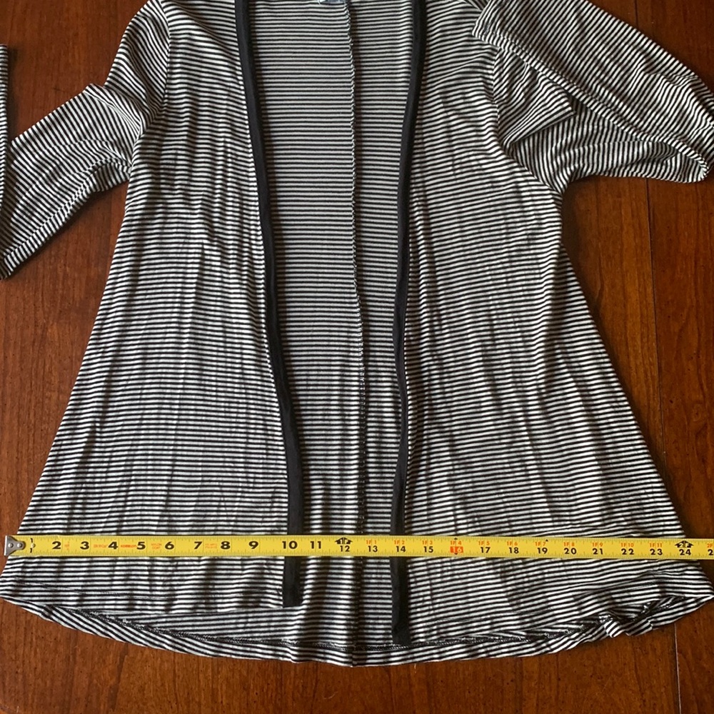 Women’s Old Navy striped Open-Front top - size small - Picture 7 of 9